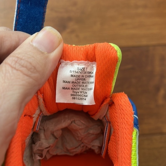 NWT Koala Kids Size 7 Baby Tennis Shoes
Sneakers Memory Foam Bright Colors - Picture 6 of 7